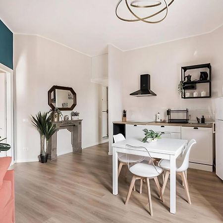 2 Bedroom Gem Near Milano Centrale Fast Wi Fi Kademy House Bagian luar foto