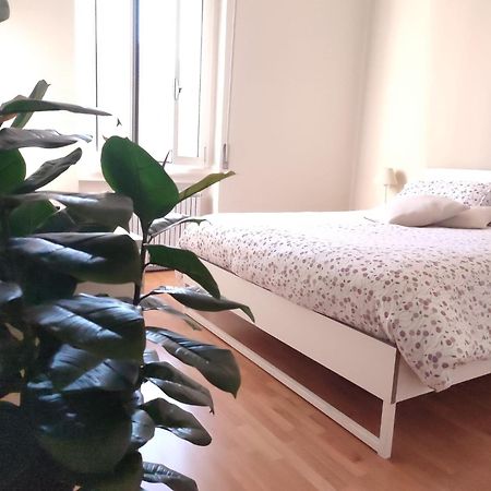 2 Bedroom Gem Near Milano Centrale Fast Wi Fi Kademy House Bagian luar foto