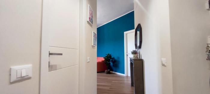 2 Bedroom Gem Near Milano Centrale Fast Wi Fi Kademy House Ruang foto
