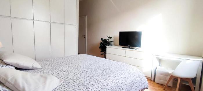 2 Bedroom Gem Near Milano Centrale Fast Wi Fi Kademy House Ruang foto