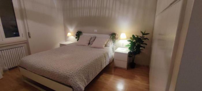 2 Bedroom Gem Near Milano Centrale Fast Wi Fi Kademy House Ruang foto
