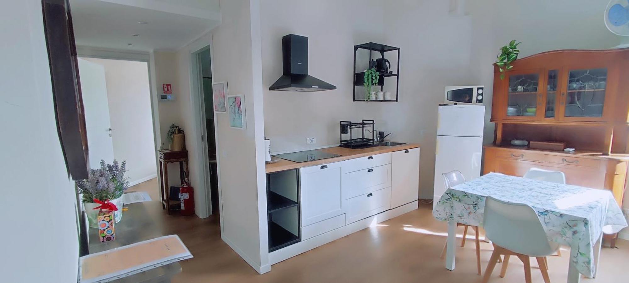 2 Bedroom Gem Near Milano Centrale Fast Wi Fi Kademy House Bagian luar foto