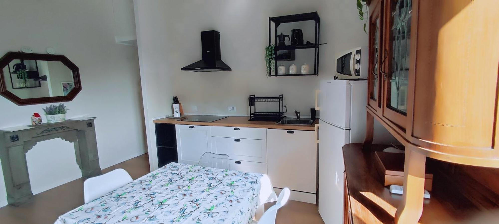 2 Bedroom Gem Near Milano Centrale Fast Wi Fi Kademy House Bagian luar foto