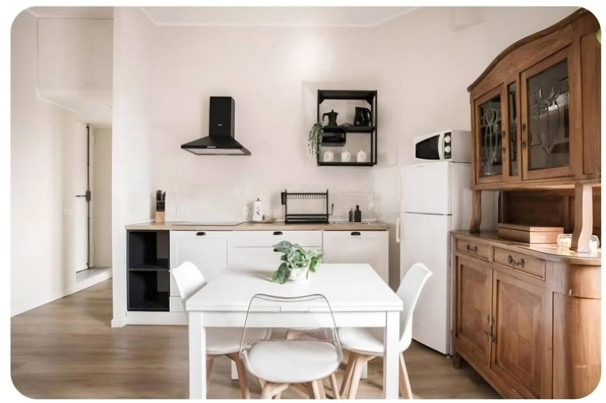 2 Bedroom Gem Near Milano Centrale Fast Wi Fi Kademy House Bagian luar foto