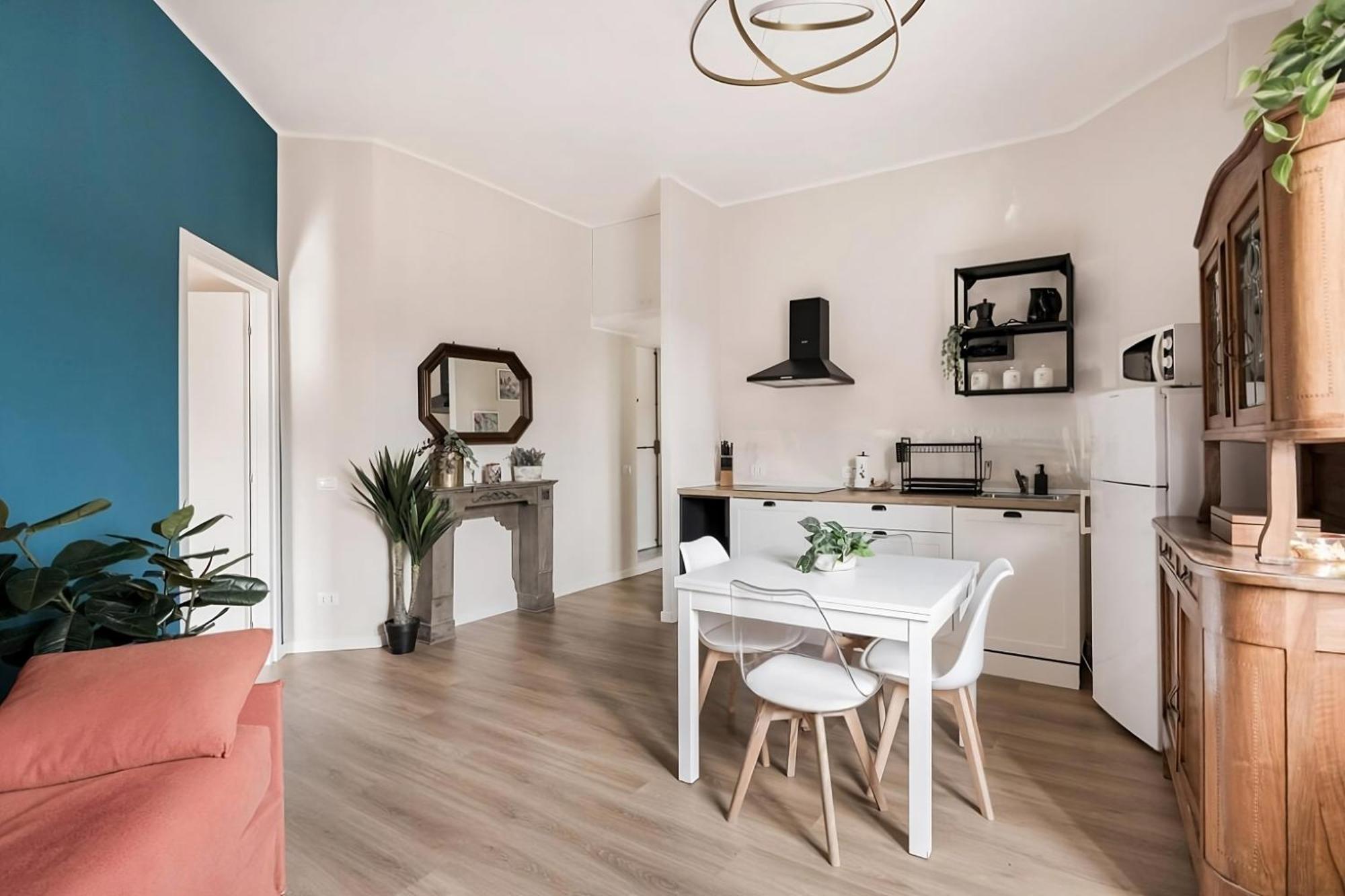 2 Bedroom Gem Near Milano Centrale Fast Wi Fi Kademy House Bagian luar foto