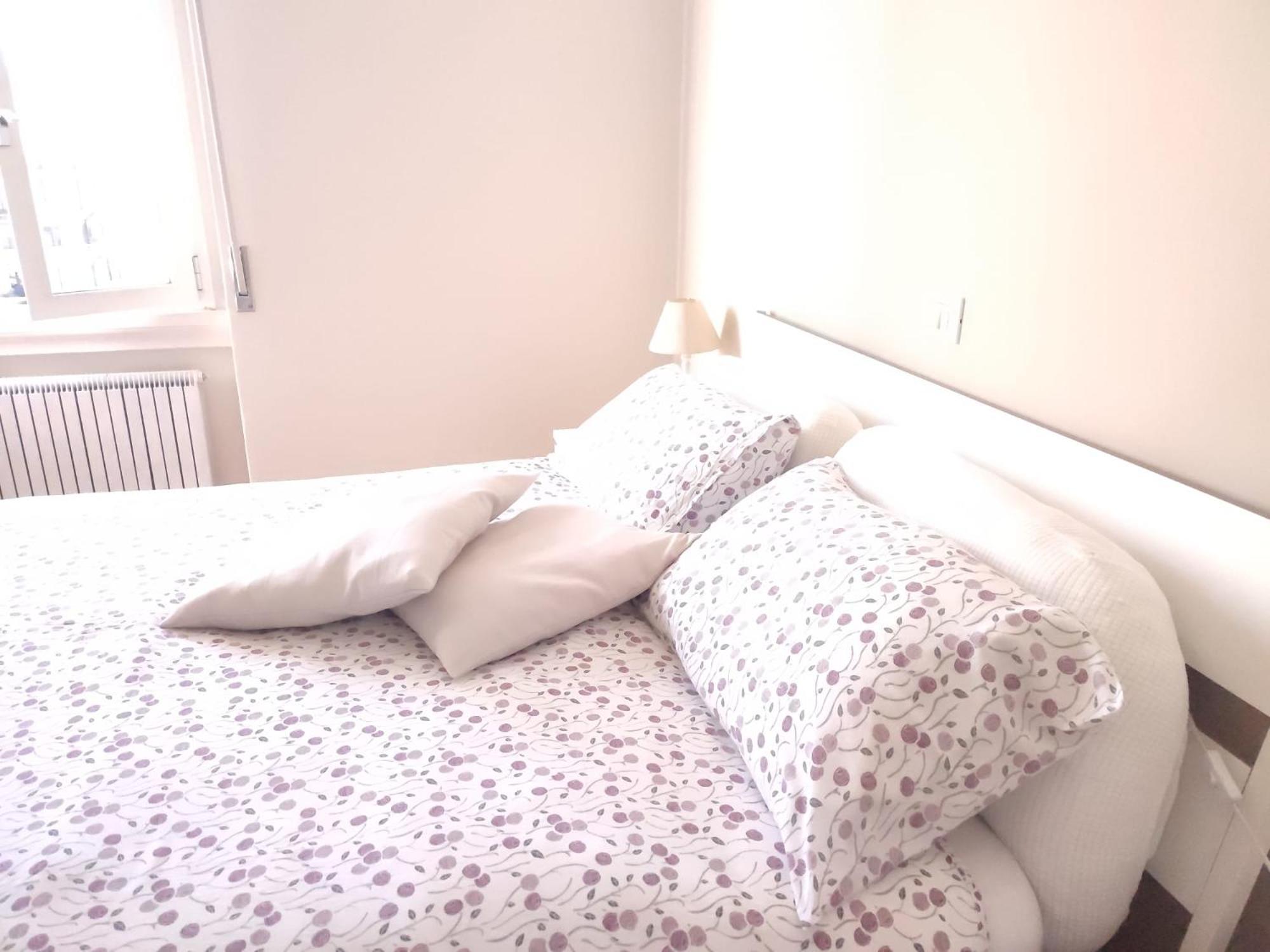 2 Bedroom Gem Near Milano Centrale Fast Wi Fi Kademy House Bagian luar foto